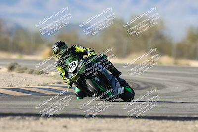 media/Dec-07-2025-CVMA (Sun) [[3e7d2de5dc]]/Race 12- Formula 40 MW and LW/